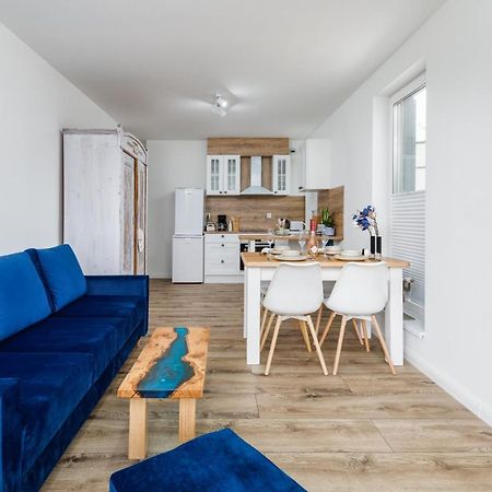 Green Square Apartment With Balcony Swinoujscie By Noclegi Renters Buitenkant foto