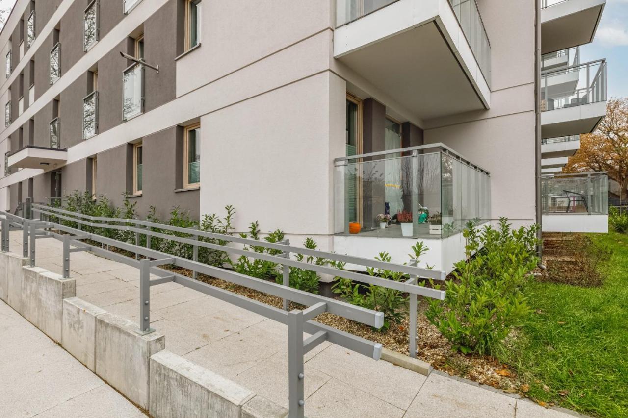 Green Square Apartment With Balcony Swinoujscie By Noclegi Renters Buitenkant foto