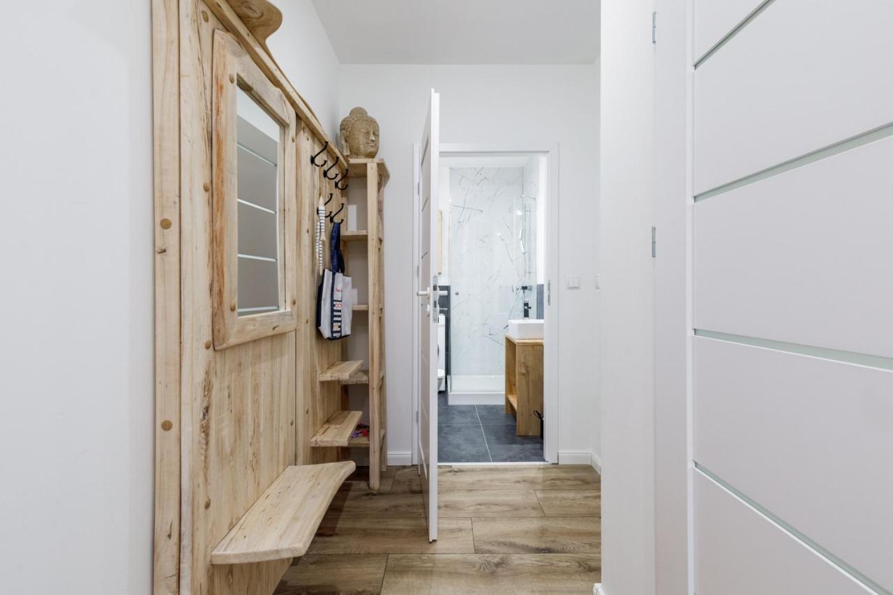 Green Square Apartment With Balcony Swinoujscie By Noclegi Renters Buitenkant foto
